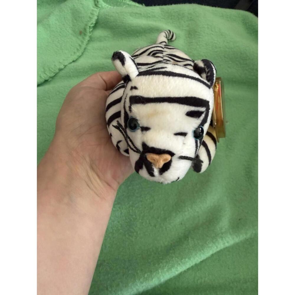 TY BEANIE BABY BLIZZARD THE WHITE TIGER RETIRED 1996